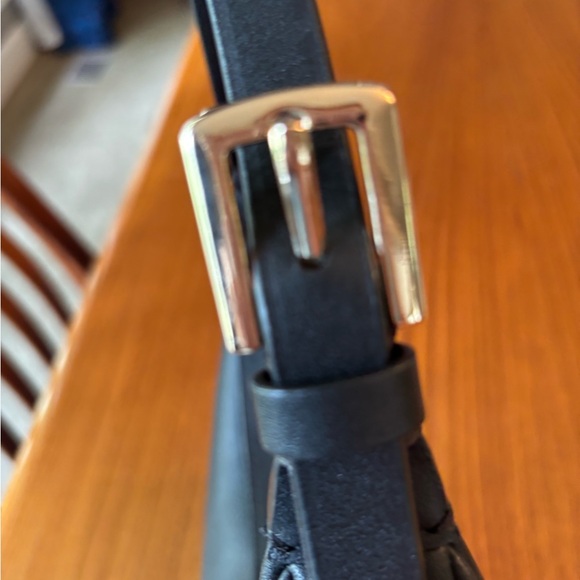 COS Elegant Black Leather Shoulder Bag - Picture 3 of 7